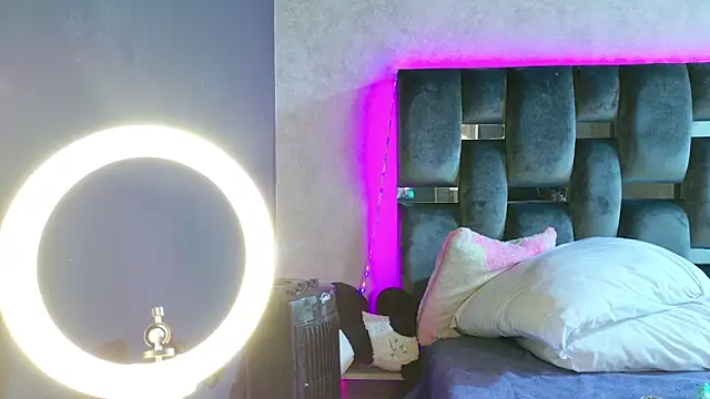 Taurito    online show from 11.18.25