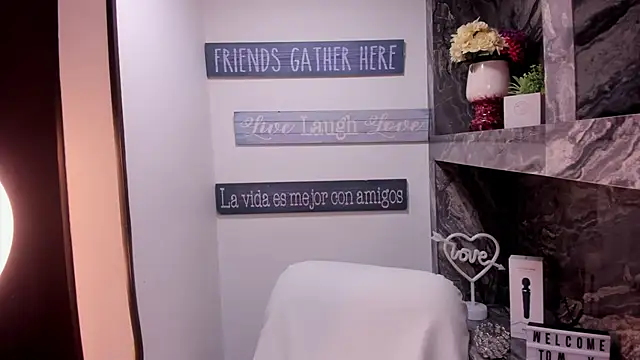 miss   taylor online show from 09.30.25