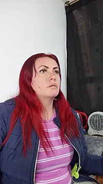 carolinhe  online show from 11.15.25