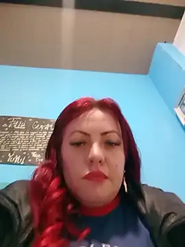 carolinhe  online show from 11.30.25