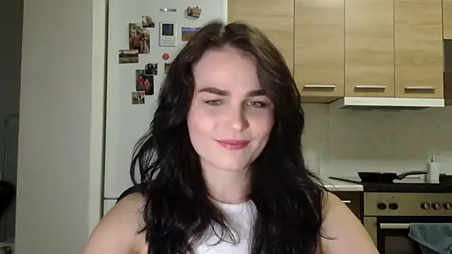 Snapshot of Silviaa_a chatting on 09.17.25 Silviaa a online show from 09.17.25