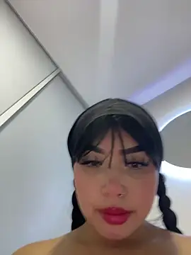 lucialauper  online show from 06.09.26
