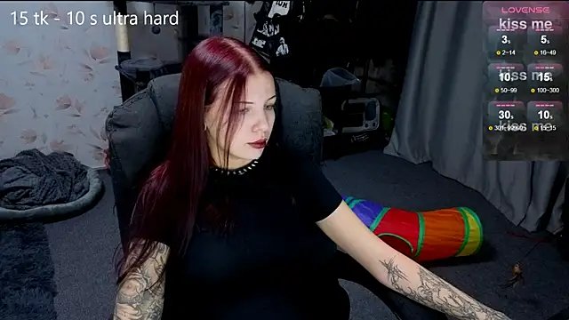 Snapshot of lera_smith chatting on 10.19.25 lera smith online show from 10.19.25