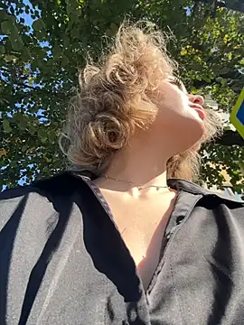 KellyKeler online show from 09.22.25