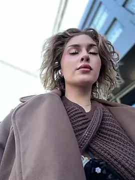 KellyKeler online show from 10.17.25