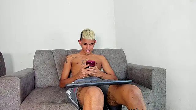 Snapshot of invictu_mastercum chatting on 01.16.26 invictu mastercum online show from 01.16.26