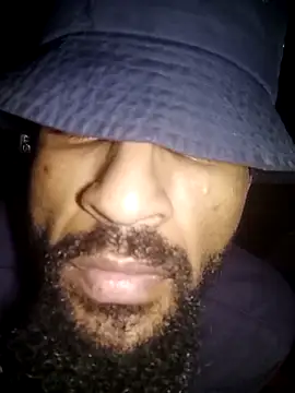 Snapshot of Us3rBuzuh chatting on 03.19.26 Us3rBuzuh online show from 03.19.26