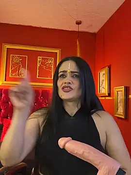 Snapshot of Anissa_Ali chatting on 11.08.25 Anissa Ali online show from 11.08.25