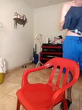 Snapshot of bigcockwhite777 chatting on 09.10.25 bigcockwhite777 online show from 09.10.25