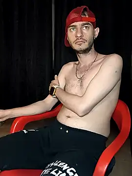 Snapshot of bigcockwhite777 chatting on 11.06.25 bigcockwhite777 online show from 11.06.25