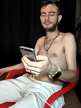 Snapshot of bigcockwhite777 chatting on 11.14.25 bigcockwhite777 online show from 11.14.25