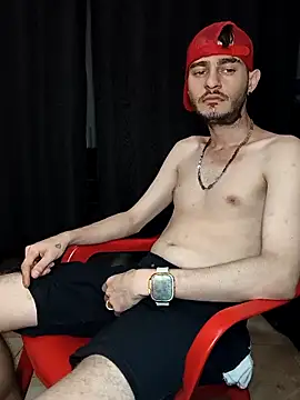 Snapshot of bigcockwhite777 chatting on 12.04.25 bigcockwhite777 online show from 12.04.25