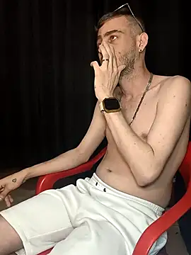 Snapshot of bigcockwhite777 chatting on 02.01.26 bigcockwhite777 online show from 02.01.26