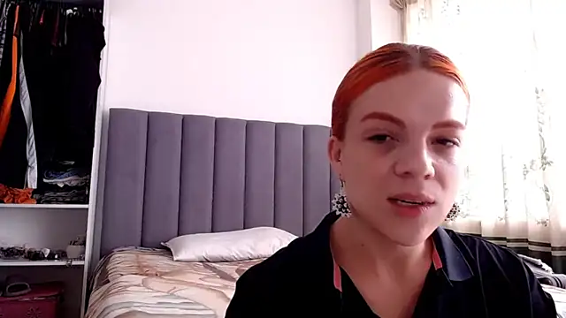 Snapshot of saara_johnson496 chatting on 06.17.26 saara johnson496 online show from 06.17.26