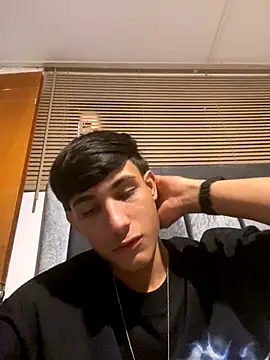 Snapshot of cody_fox10 chatting on 09.21.25 cody fox10 online show from 09.21.25