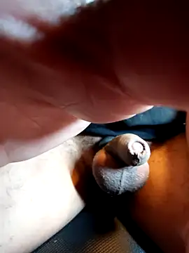 Snapshot of xneko_ chatting on 02.01.26 xneko online show from 02.01.26