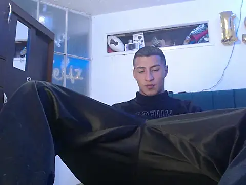 man porn13 online show from 10.28.25