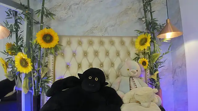 Snapshot of LittleeJaz chatting on 06.26.26 LittleeJaz online show from 06.26.26