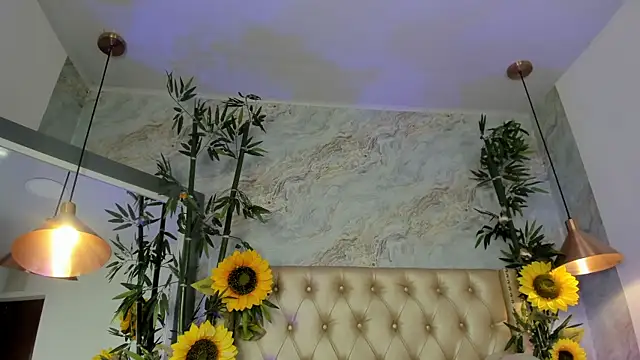 Snapshot of LittleeJaz chatting on 07.19.26 LittleeJaz online show from 07.19.26