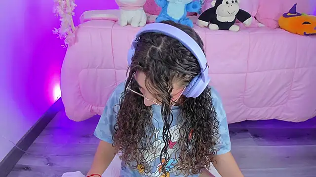 Snapshot of hannacutegod chatting on 03.18.26 hannacutegod online show from 03.18.26