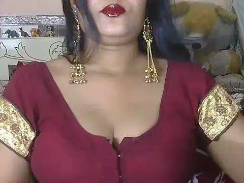 Snapshot of hotee_bhabi chatting on 06.11.26 hotee bhabi online show from 06.11.26