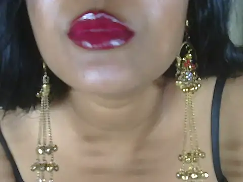Snapshot of hotee_bhabi chatting on 07.12.26 hotee bhabi online show from 07.12.26