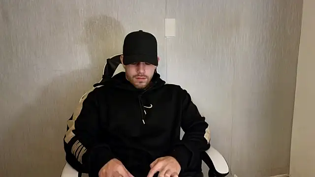 Ades Lowe online show from 10.10.25