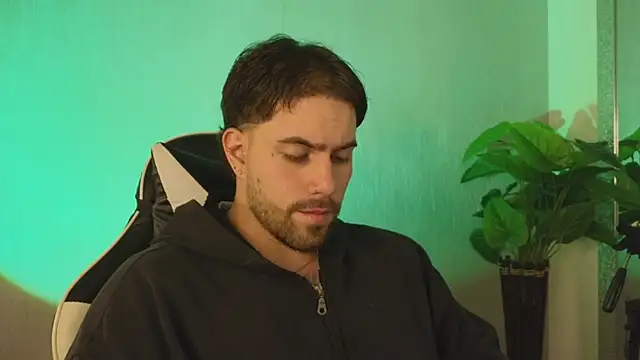 Ades Lowe online show from 12.03.25