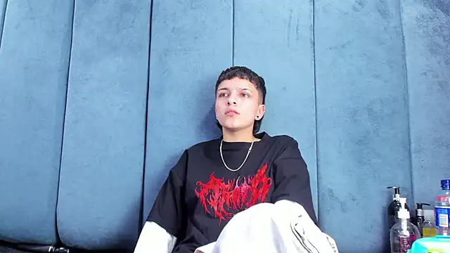 Megan Thompson  online show from 03.01.26