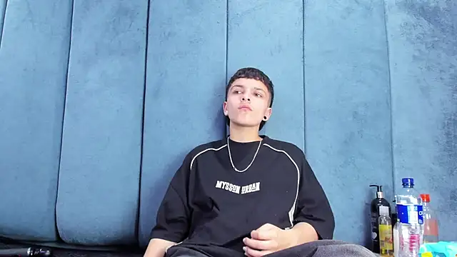 Megan Thompson  online show from 03.19.26