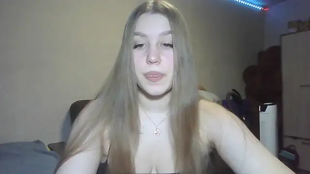 yourhoney Lola  online show from 10.27.25