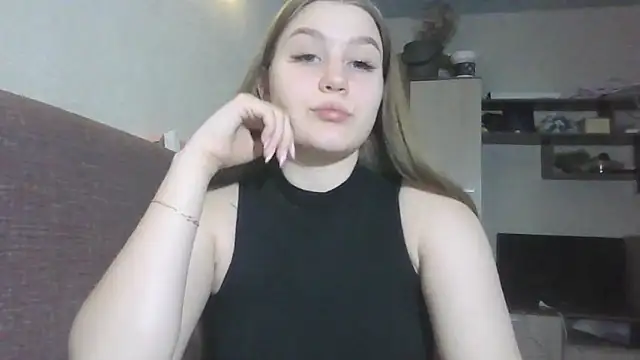 yourhoney Lola  online show from 02.02.26