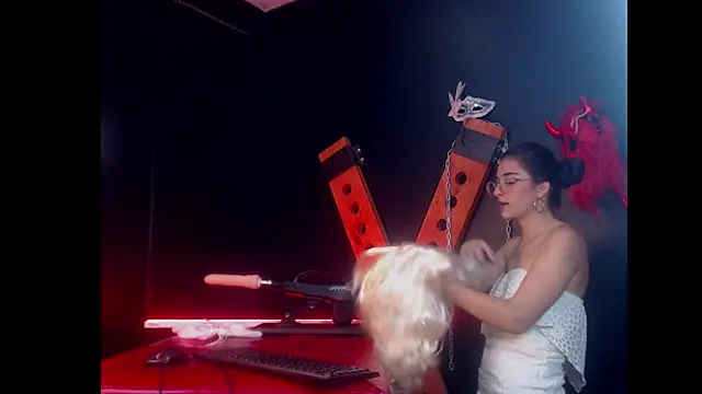 Karol Yessenia online show from 09.13.25