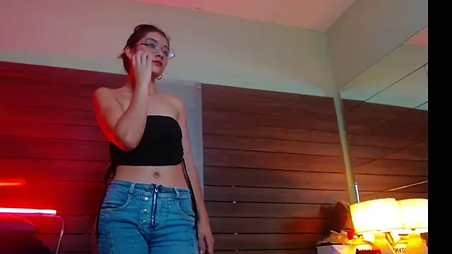 Karol Yessenia online show from 10.06.25