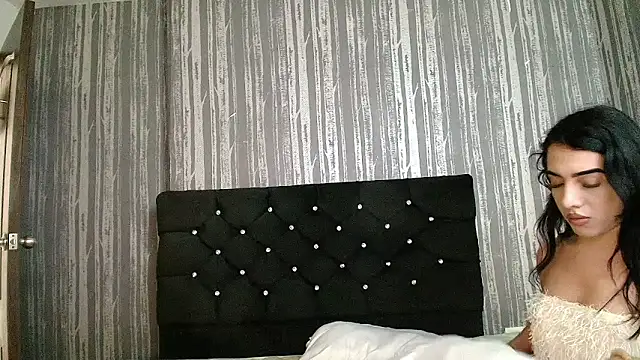 Alicee Moonn online show from 05.19.26