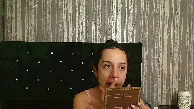 Alicee Moonn online show from 06.25.26
