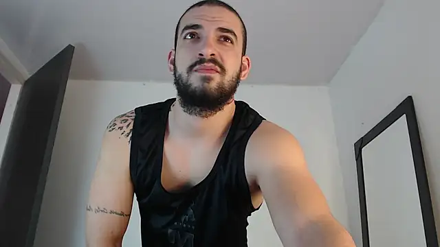 Snapshot of SouthernMilk chatting on 09.28.25 SouthernMilk online show from 09.28.25