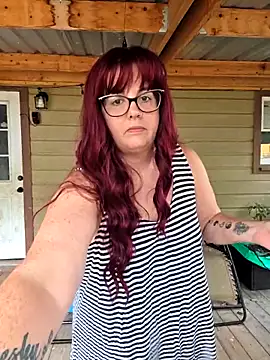 Snapshot of valeriejane chatting on 10.28.25 valeriejane online show from 10.28.25