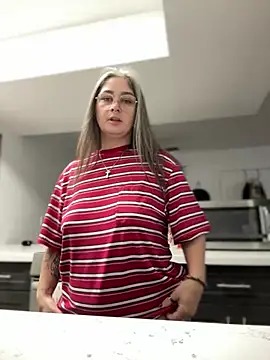 Alix Valentine online show from 05.03.26