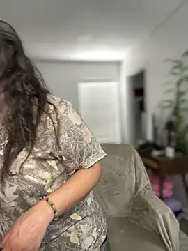 Alix Valentine online show from 06.17.26
