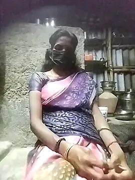 Snapshot of Tamilauntyhot chatting on 12.02.25 Tamilauntyhot online show from 12.02.25