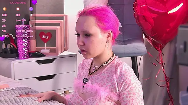 Snapshot of AsiaVegas chatting on 02.22.26 AsiaVegas online show from 02.22.26