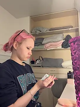 Snapshot of AsiaVegas chatting on 03.13.26 AsiaVegas online show from 03.13.26