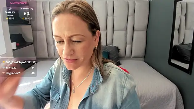 Charlot milf online show from 01.09.26