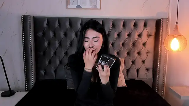 Anya Belth online show from 07.04.26