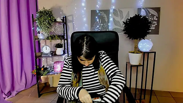 MartaEdams online show from 05.01.26