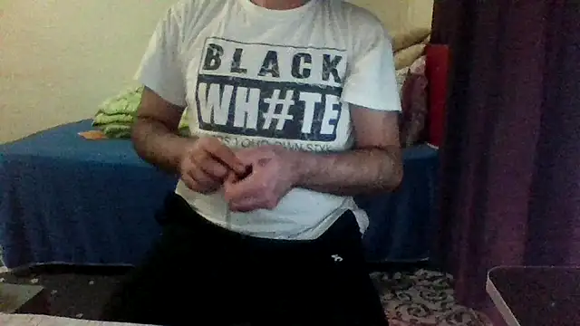 Snapshot of st206boy chatting on 10.20.25 st206boy online show from 10.20.25