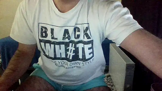 Snapshot of st206boy chatting on 11.25.25 st206boy online show from 11.25.25