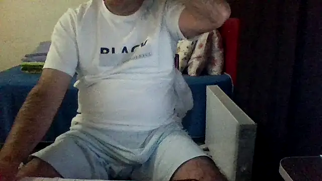 Snapshot of st206boy chatting on 11.30.25 st206boy online show from 11.30.25