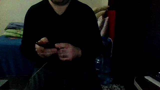 Snapshot of st206boy chatting on 12.20.25 st206boy online show from 12.20.25